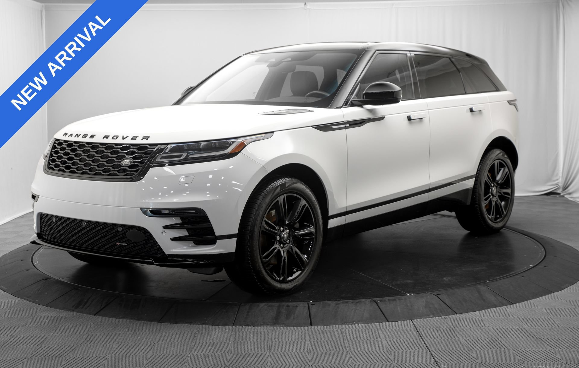Used 2022 Land Rover Range Rover Velar R-Dynamic S AWD/4WD image 3