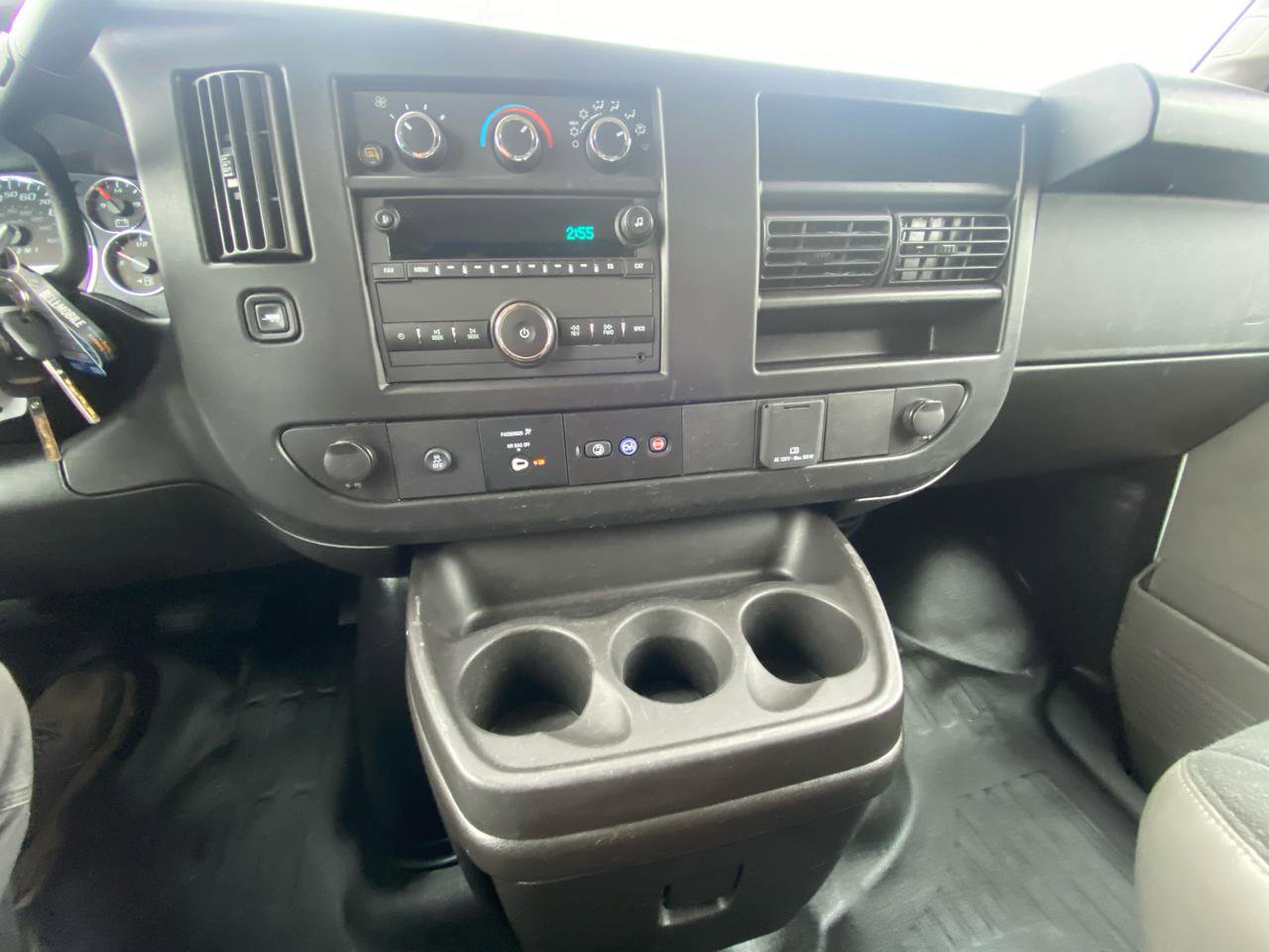 Used 2024 Chevrolet Express 2500 w/ Driver Convenience Package image 27