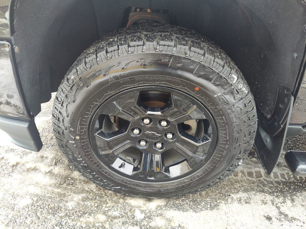 Used 2016 Chevrolet Silverado 1500 LT w/ Midnight Edition image 23