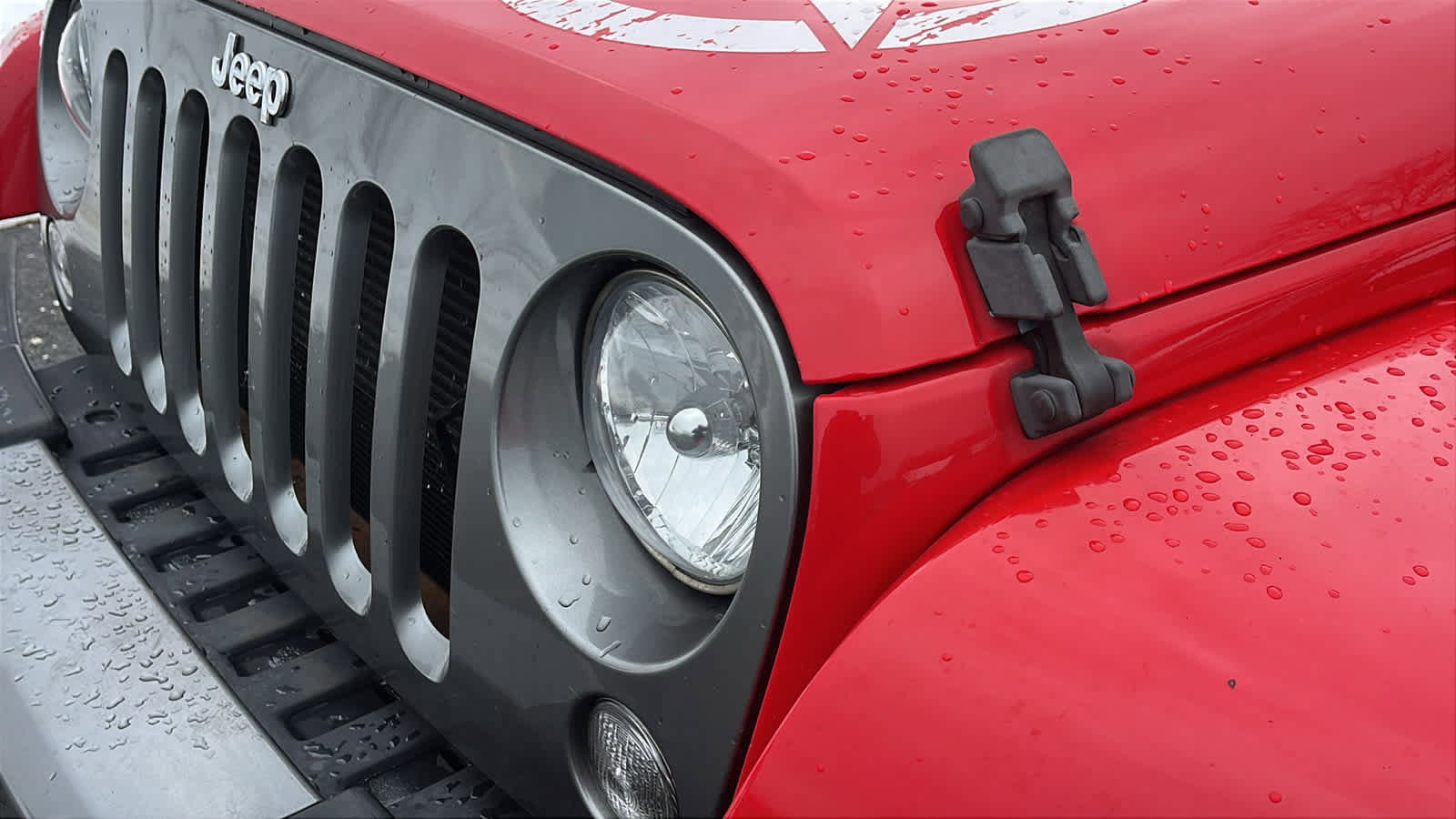 Used 2015 Jeep Wrangler Freedom Edition image 8