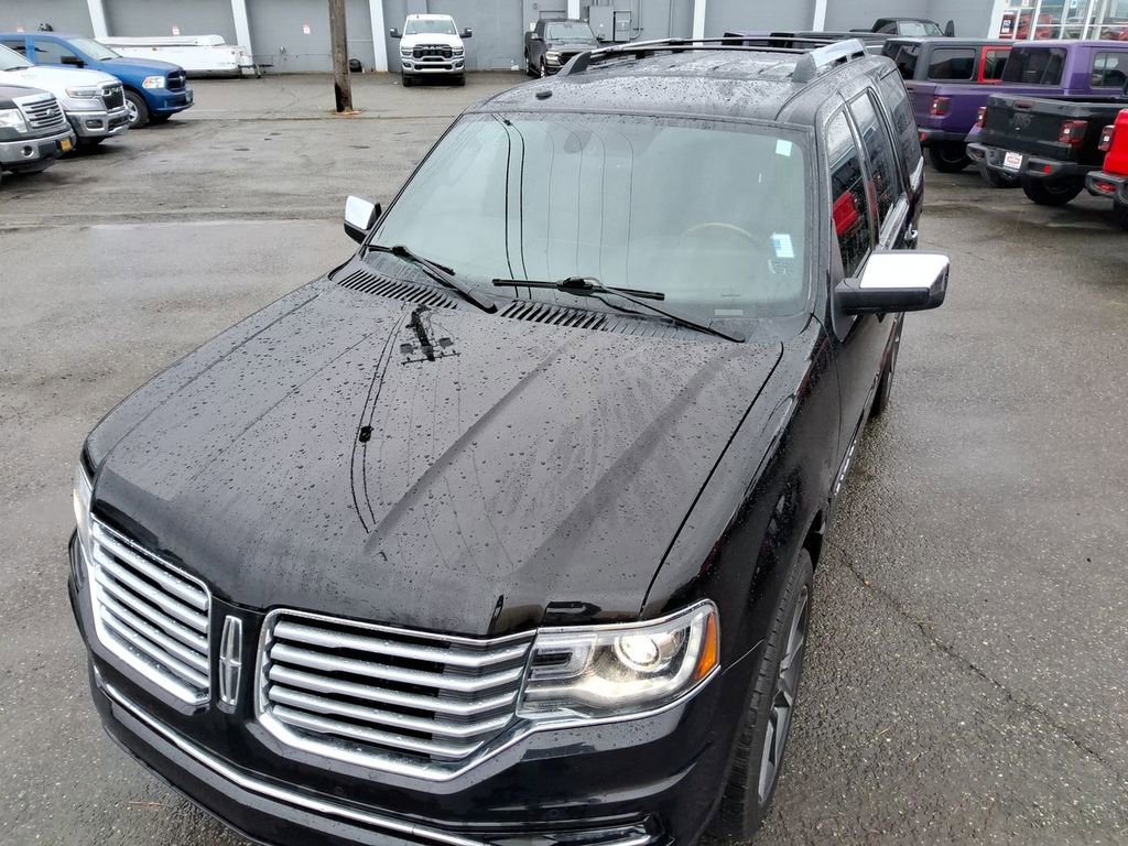 Used 2017 Lincoln Navigator Reserve AWD/4WD image 1