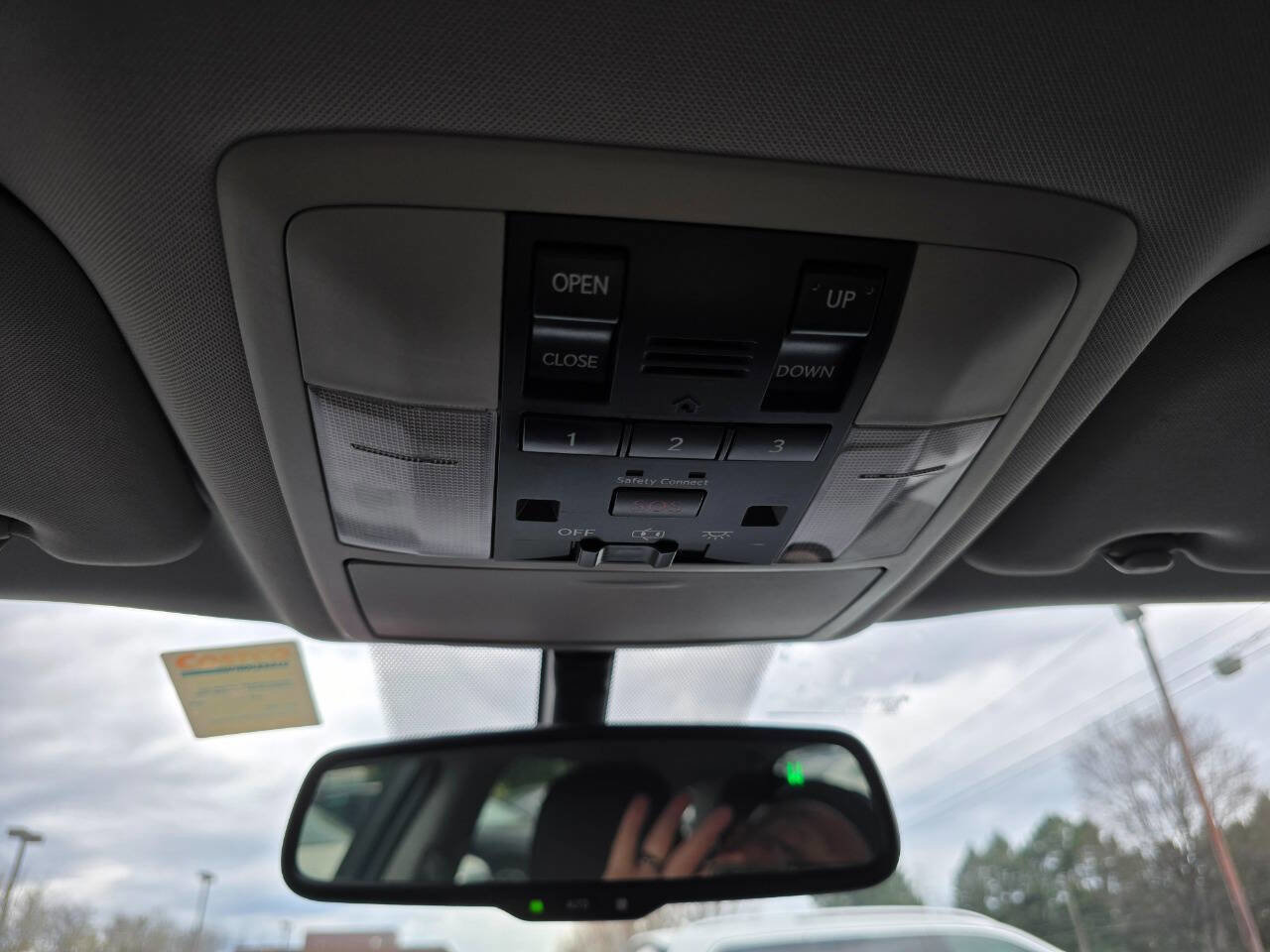 Used 2011 Lexus CT 200h Premium image 20