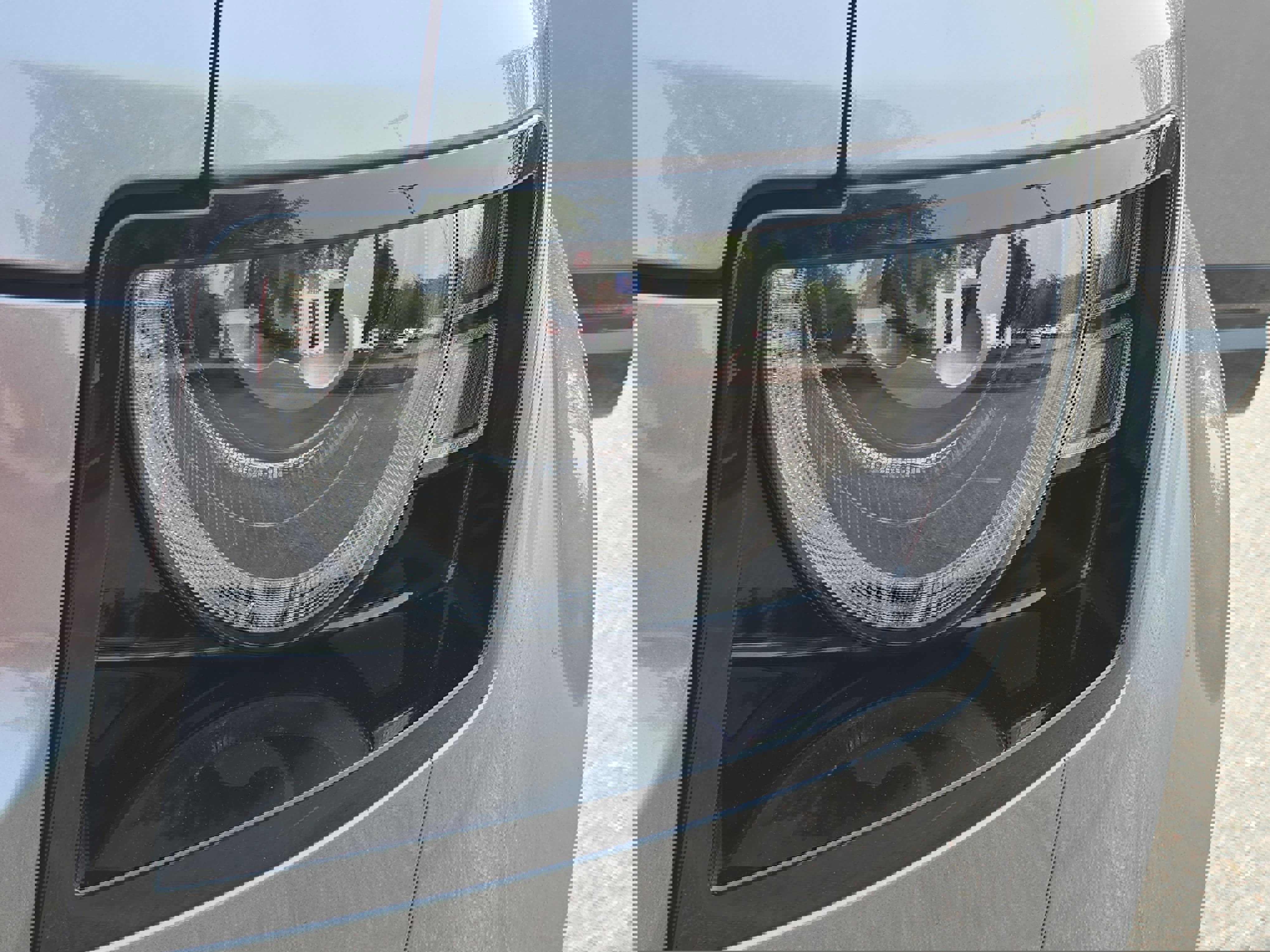 Certified 2024 Land Rover Defender 110 X-Dynamic SE image 31