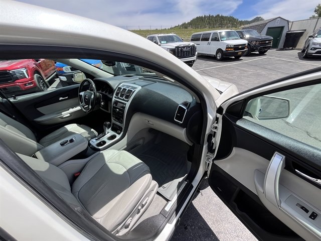 Used 2012 GMC Acadia SLT w/ Technology Package AWD/4WD image 27