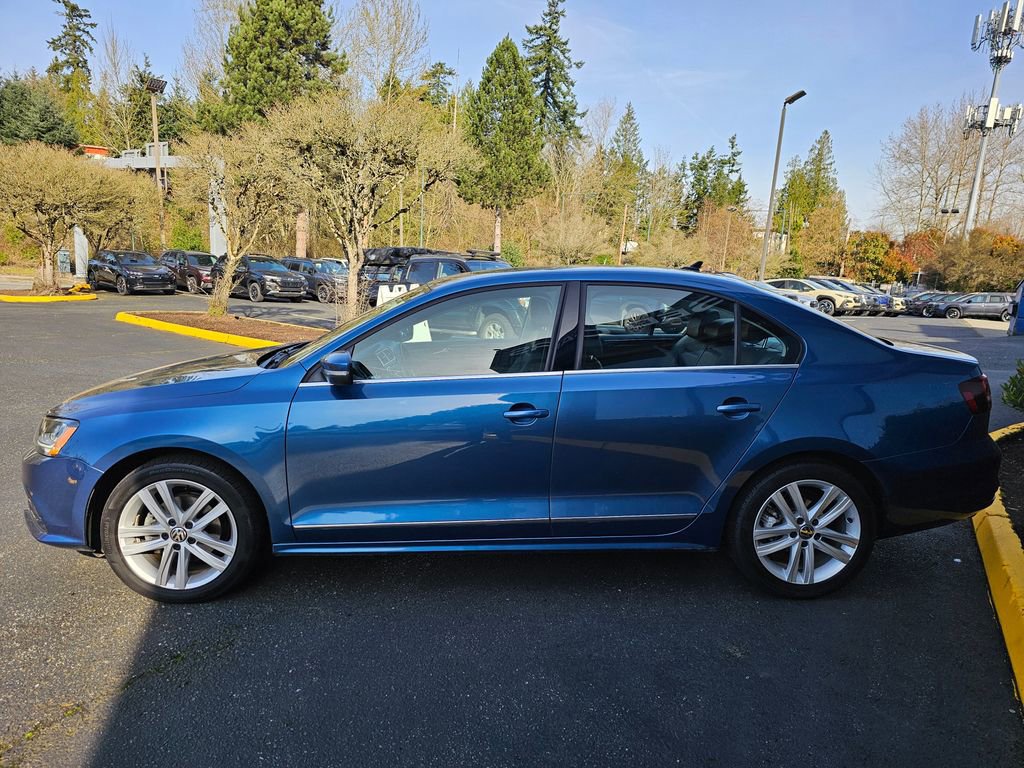 Used 2017 Volkswagen Jetta SEL image 4