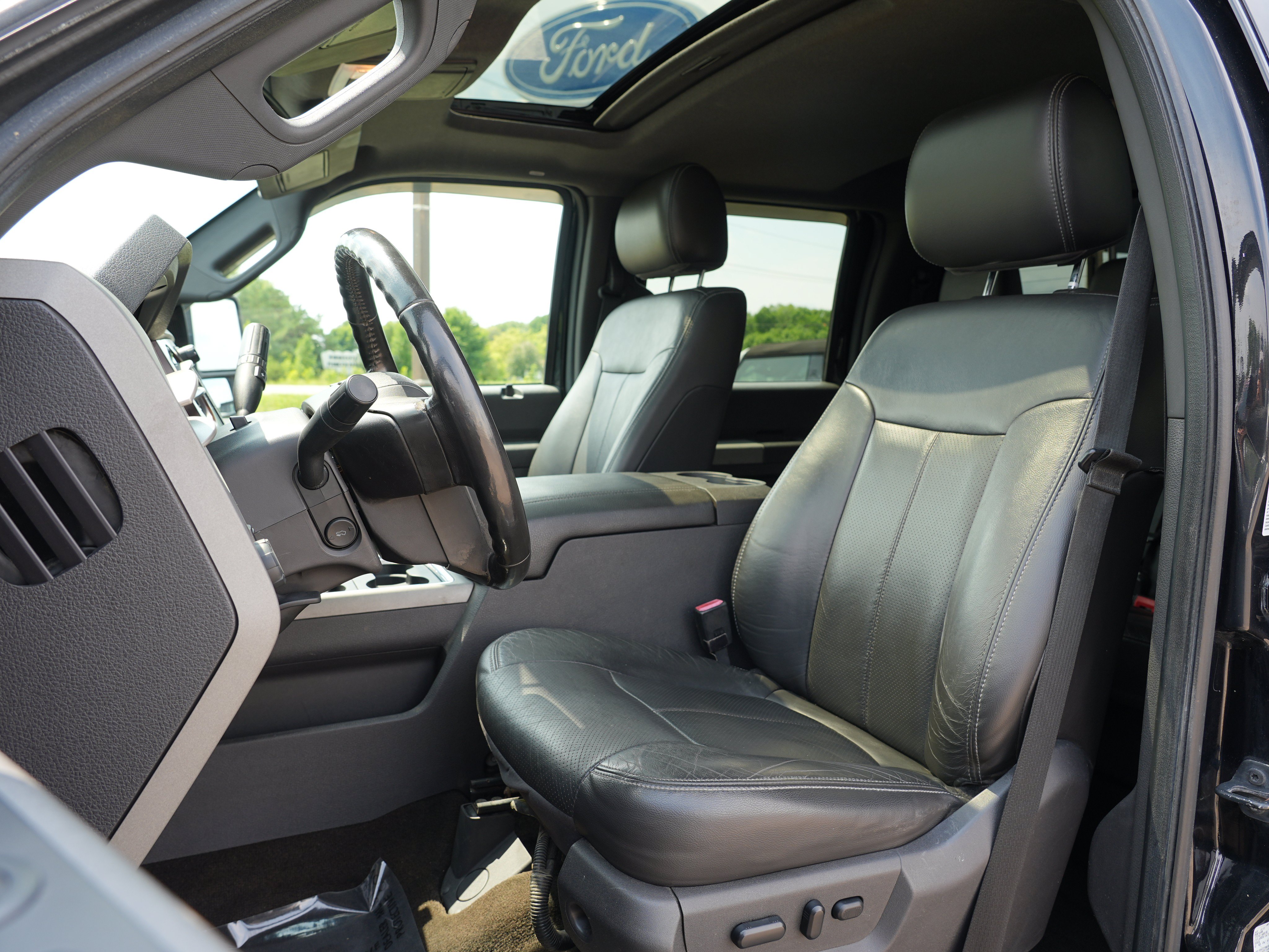 Used 2012 Ford F350 Lariat w/ Lariat Ultimate Pkg AWD/4WD image 14