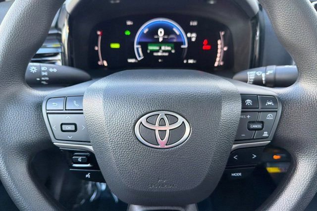 Used 2025 Toyota Camry LE image 22