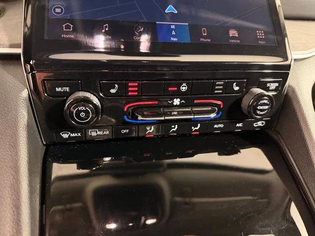 Certified 2024 Jeep Grand Cherokee L Limited AWD/4WD image 31