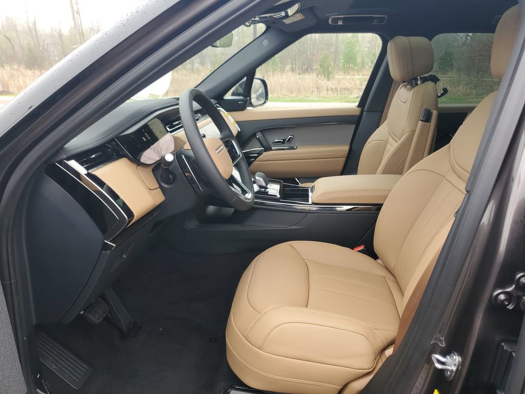 New 2026 Land Rover Range Rover Sport SE AWD/4WD image 12