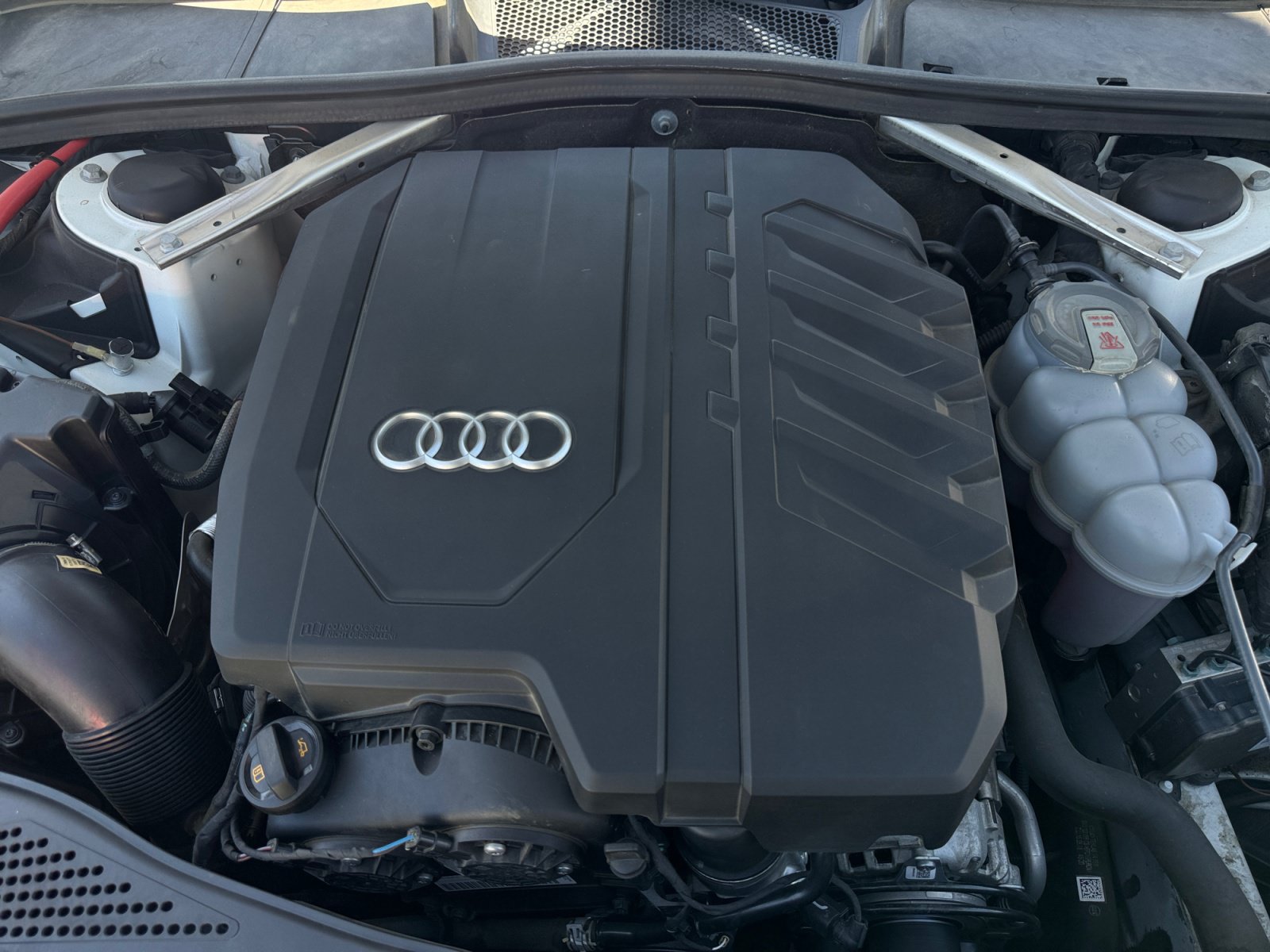 Used 2021 Audi A4 2.0T Premium w/ Convenience Package AWD/4WD image 18