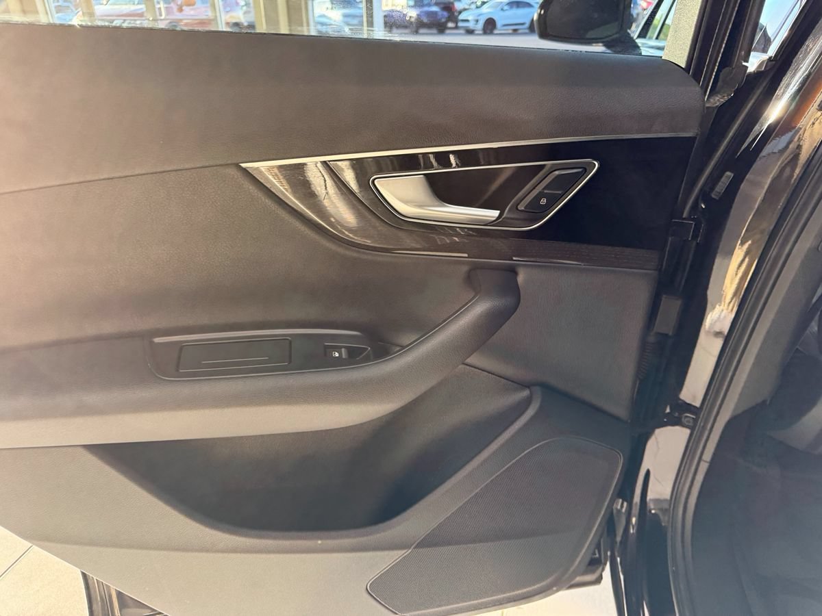 Used 2018 Audi Q7 3.0T Premium AWD/4WD image 41