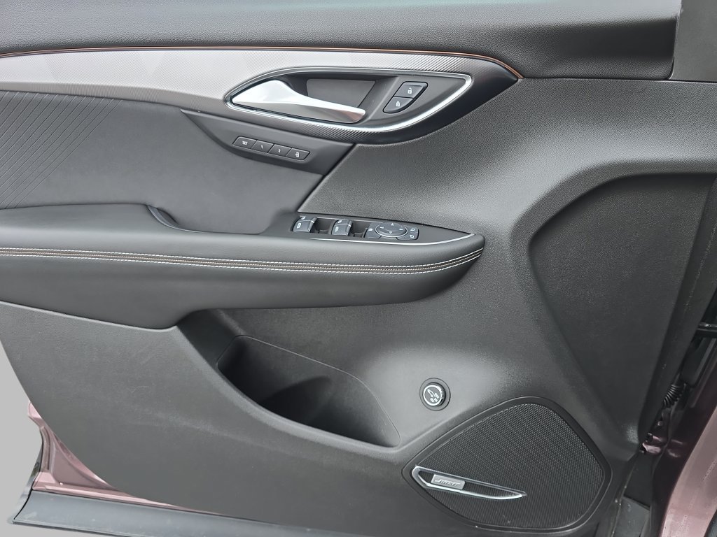 Certified 2024 Buick Envision Sport Touring AWD/4WD image 30