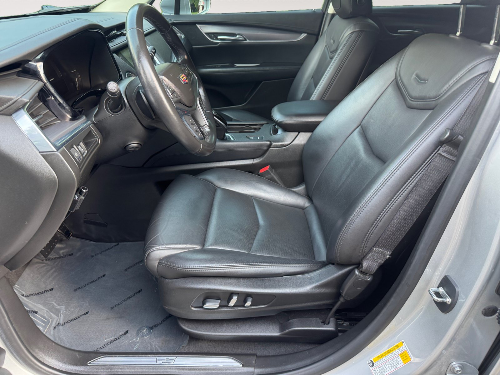 Used 2019 Cadillac XT5 Premium Luxury FWD image 10