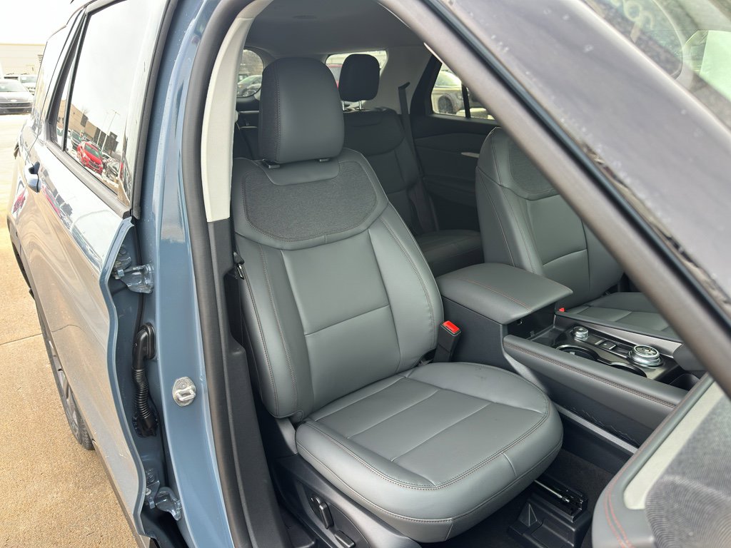 New 2026 Ford Explorer Active w/ Active Comfort Package image 28