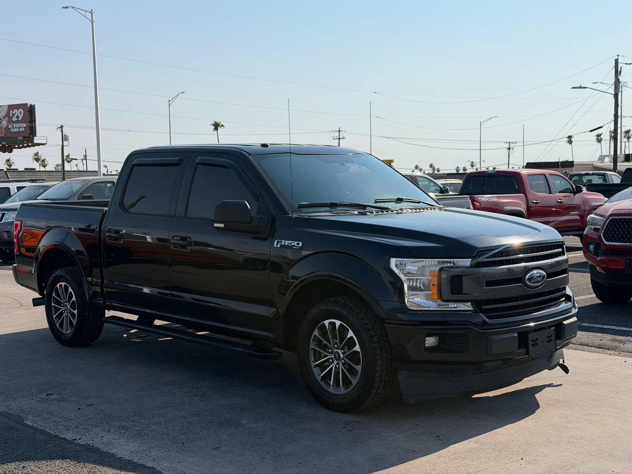 Used 2018 Ford F150 XLT w/ Equipment Group 302A Luxury RWD image 13