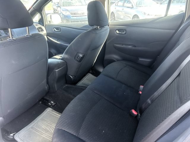 Used 2013 Nissan Leaf S FWD image 27