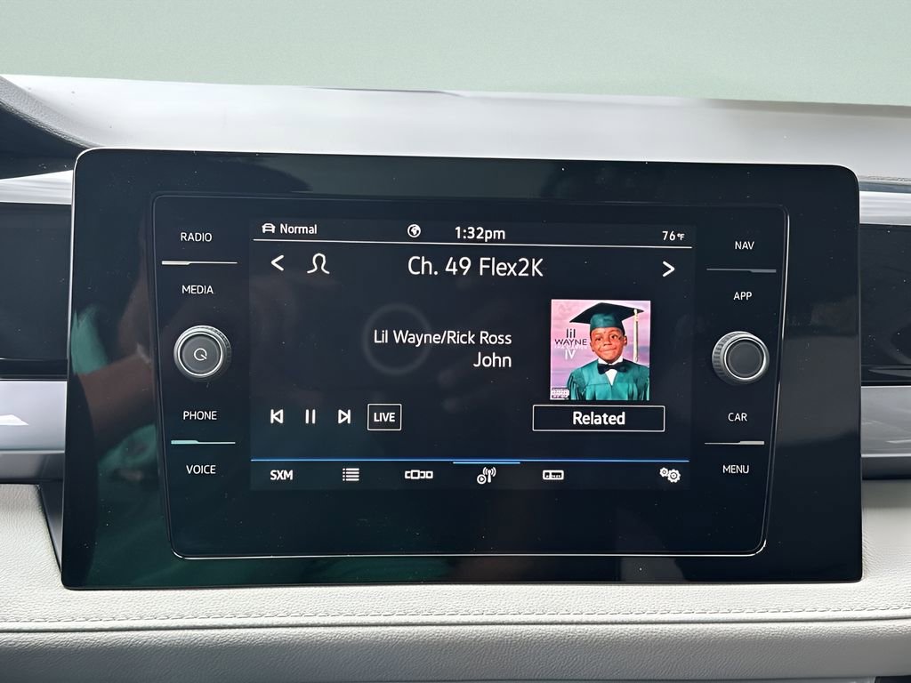 New 2026 Volkswagen Taos SEL image 16