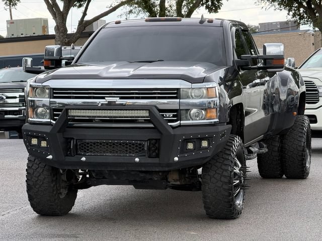 Used 2016 Chevrolet Silverado 3500 LTZ AWD/4WD image 3