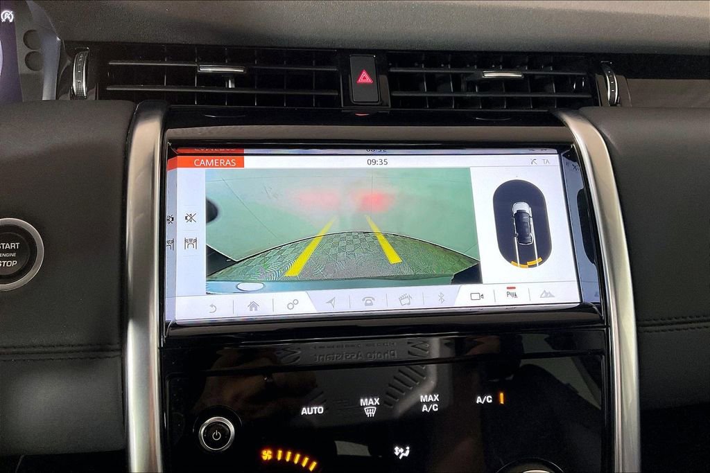 Used 2020 Land Rover Discovery Sport SE AWD/4WD image 21