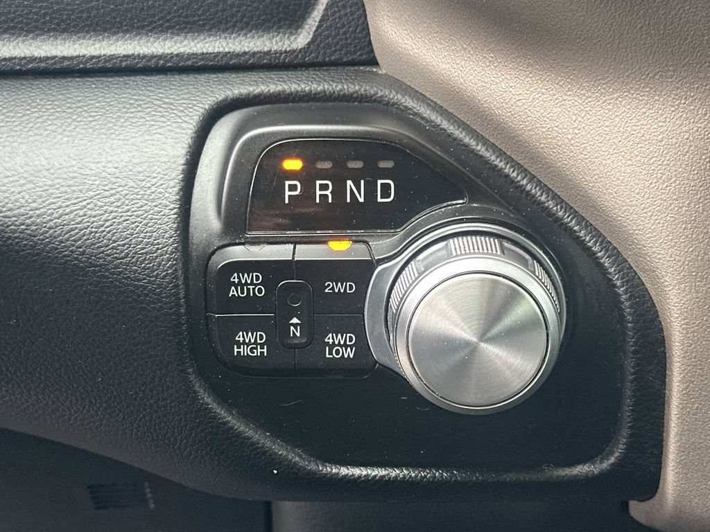 Used 2022 RAM 1500 Laramie AWD/4WD image 30