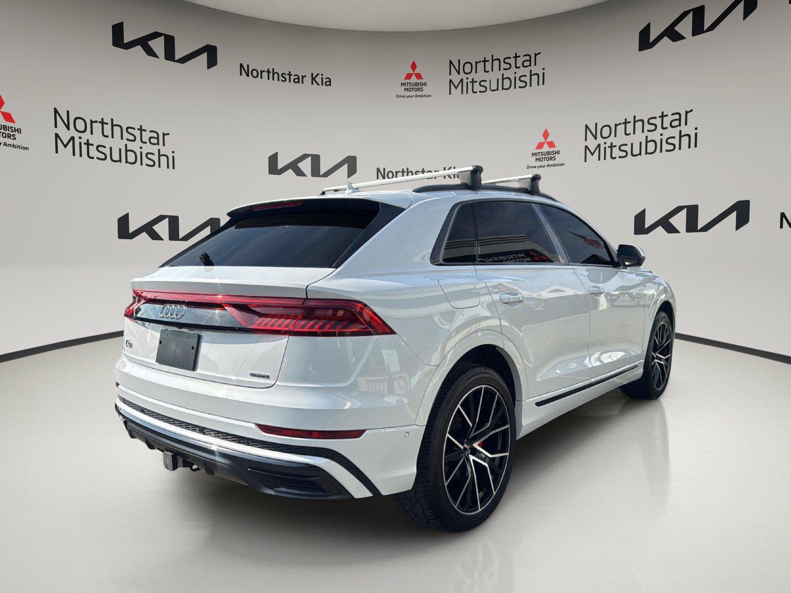 Used 2019 Audi Q8 Premium Plus w/ Premium Plus AWD/4WD image 6