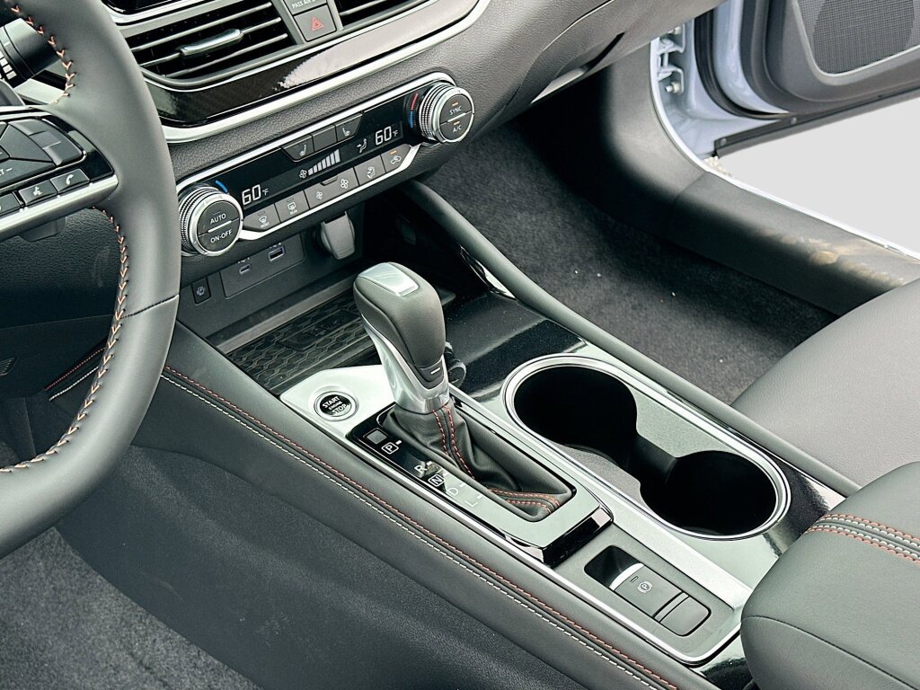 New 2025 Nissan Altima 2.5 SR w/ SR Premium Package image 10