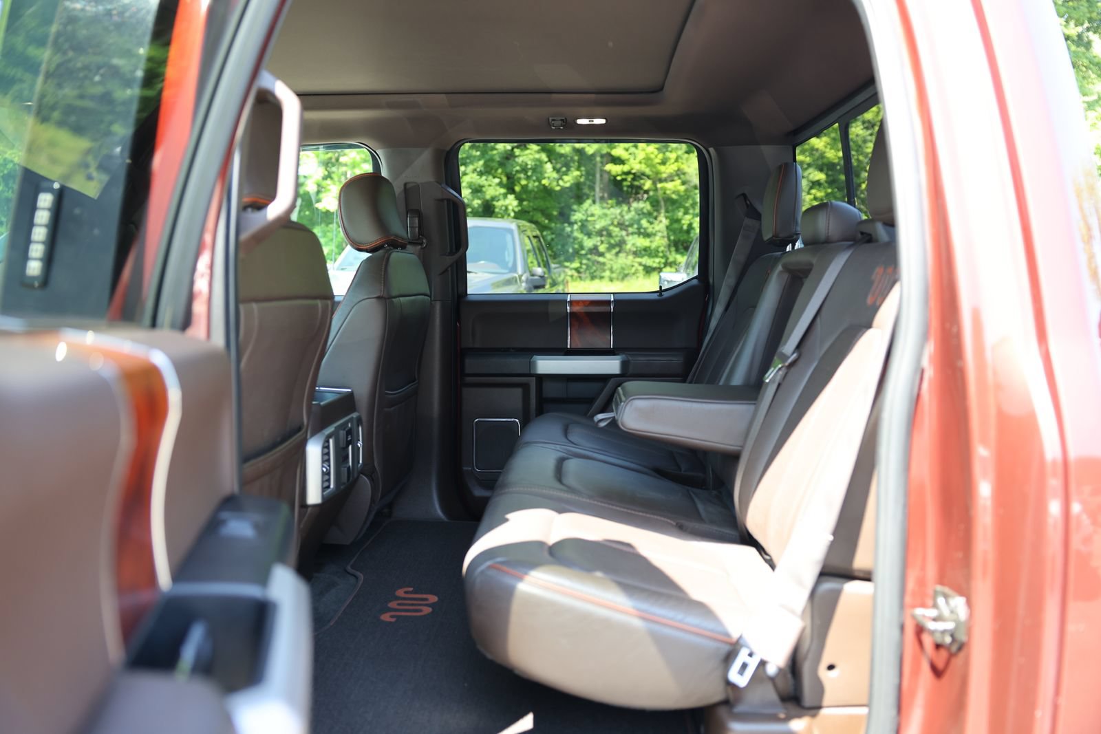 Used 2016 Ford F150 King Ranch w/ Equipment Group 601A Luxury AWD/4WD image 15
