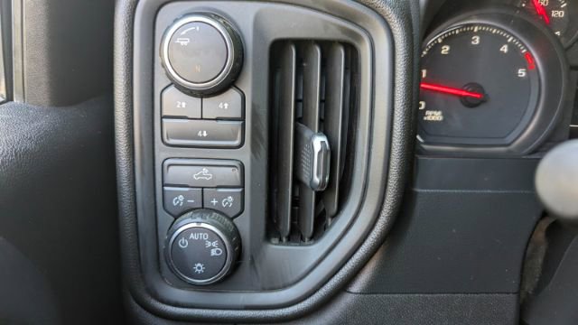 Used 2021 Chevrolet Silverado 2500 W/T image 26
