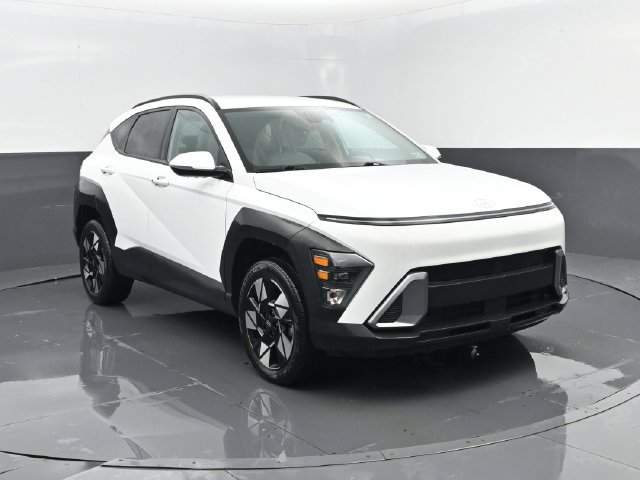 Used 2025 Hyundai Kona SEL AWD/4WD image 3