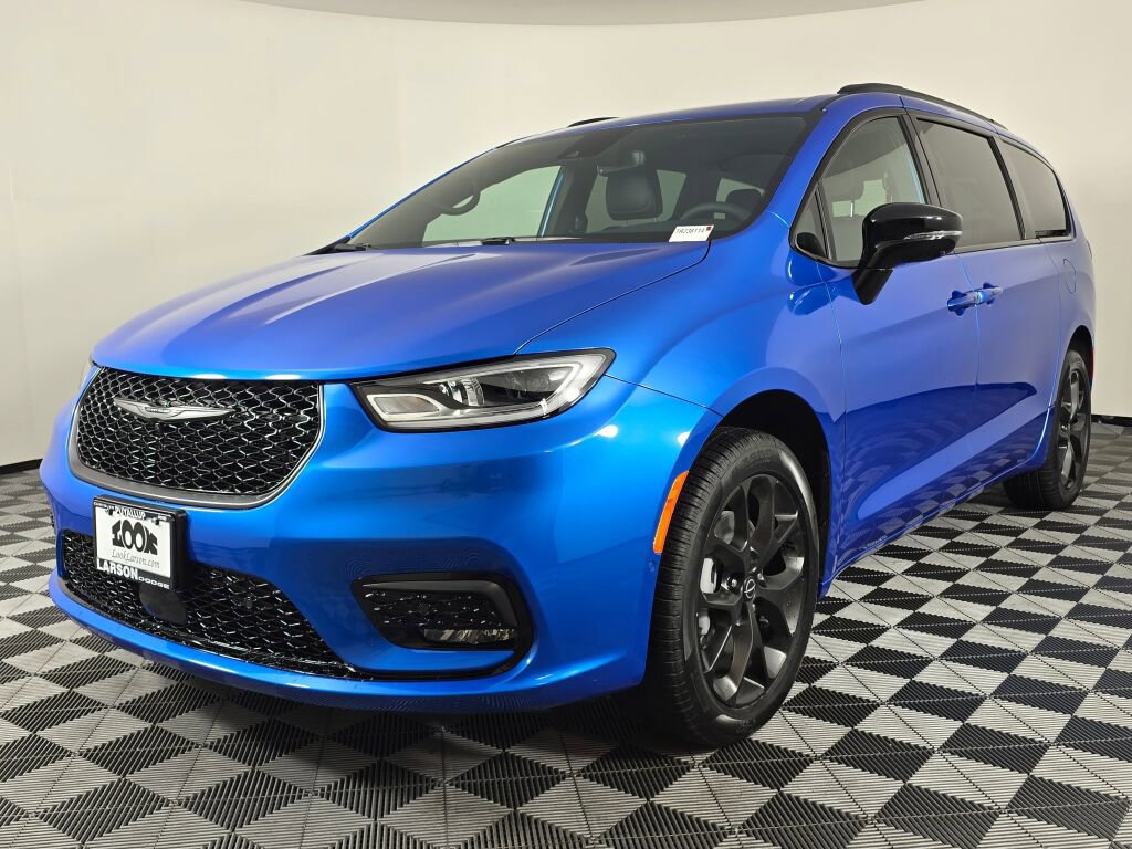 New 2026 Chrysler Pacifica Select AWD/4WD image 8