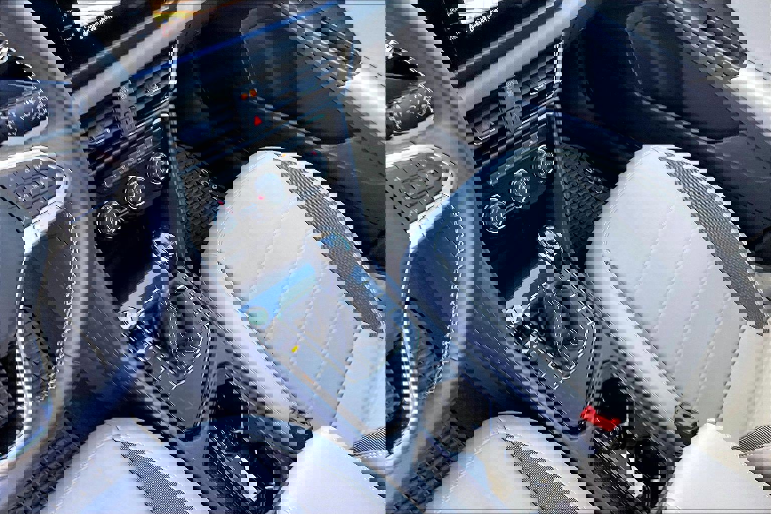 Certified 2023 Volkswagen Taos SE w/ Black Wheel Package image 17