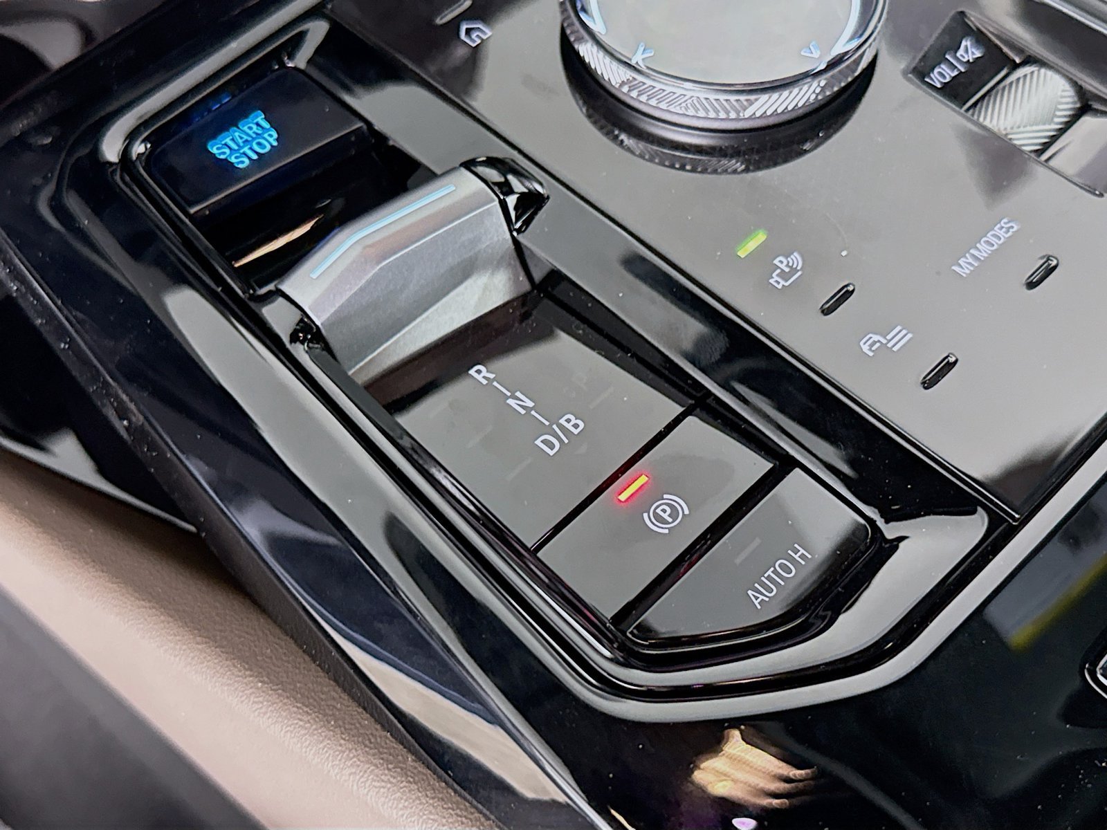 New 2027 BMW i5 eDrive40 RWD image 17