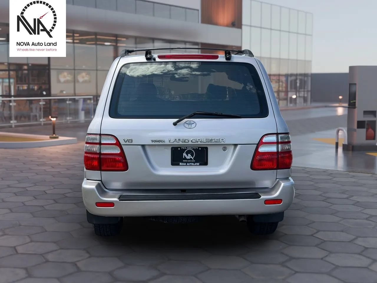 Used 2002 Toyota Land Cruiser AWD/4WD image 8