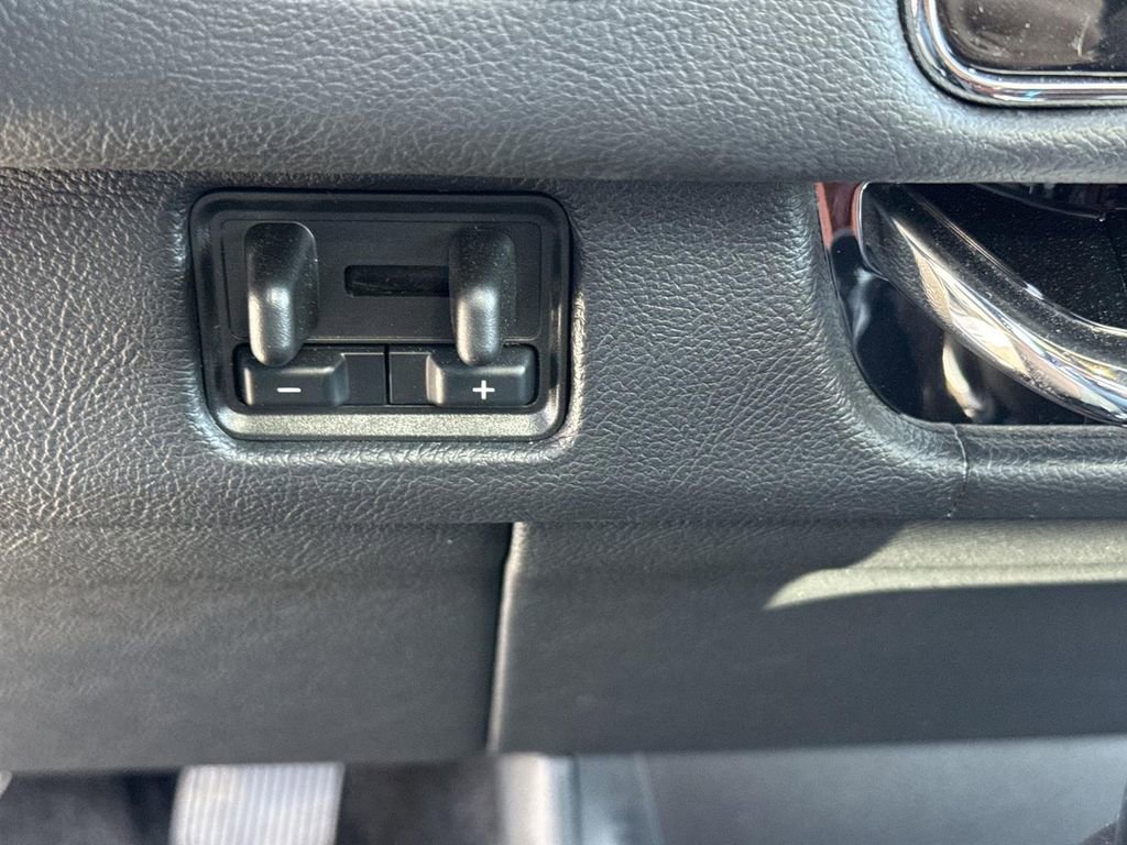 Used 2024 Lincoln Navigator Reserve image 37