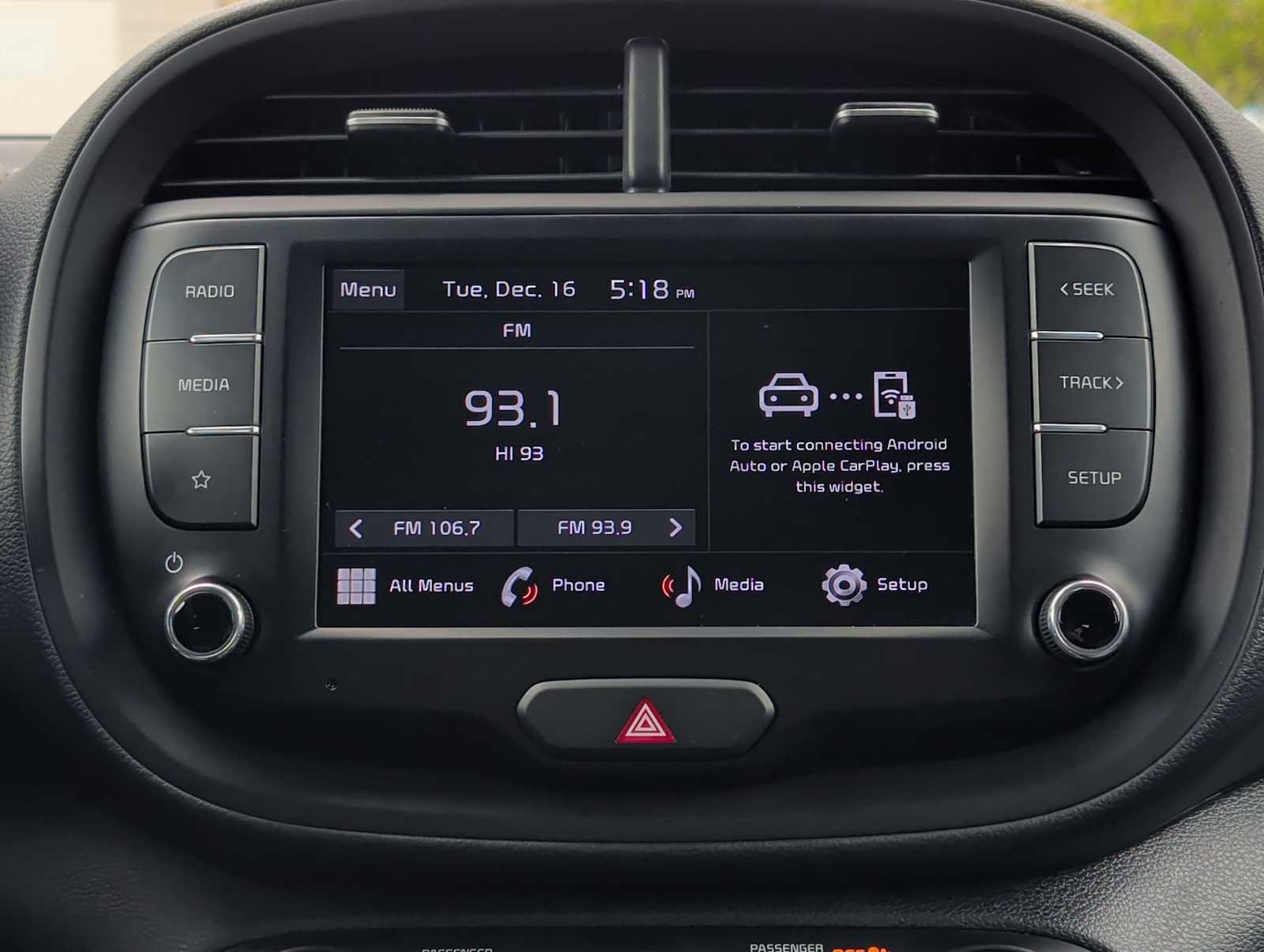 Used 2023 Kia Soul LX w/ LX Technology Package image 12