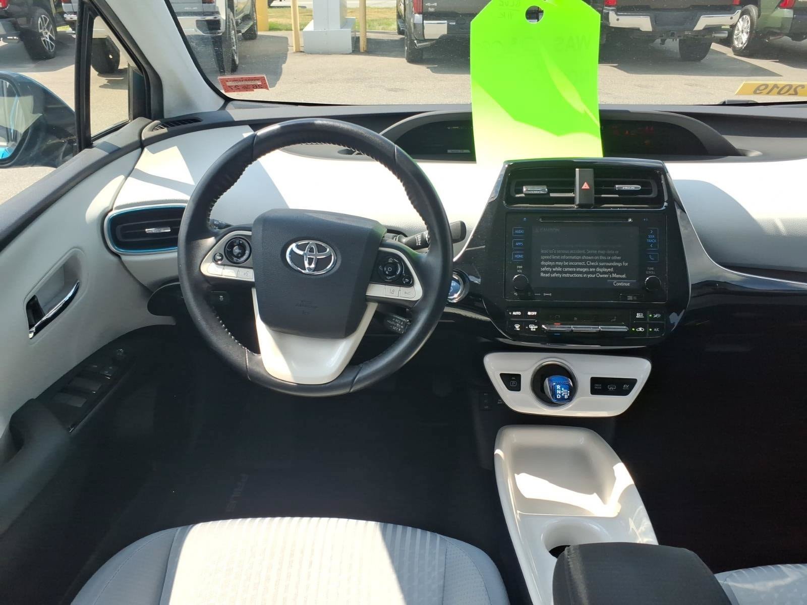 Used 2019 Toyota Prius Prime Plus FWD image 9