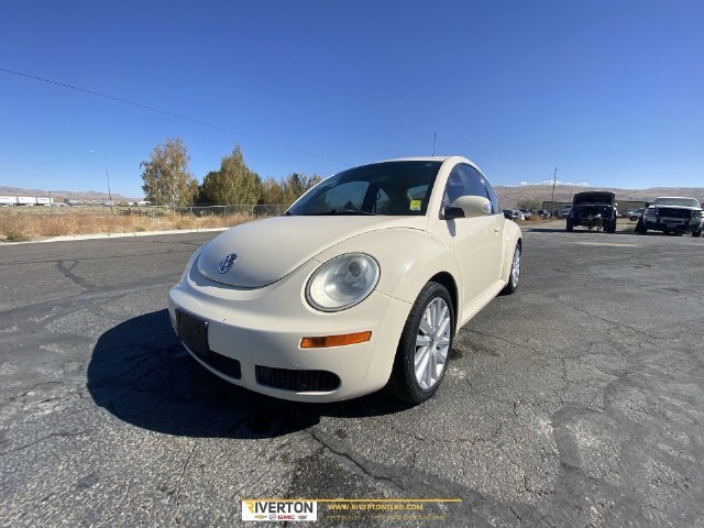 Used 2008 Volkswagen Beetle S FWD image 1