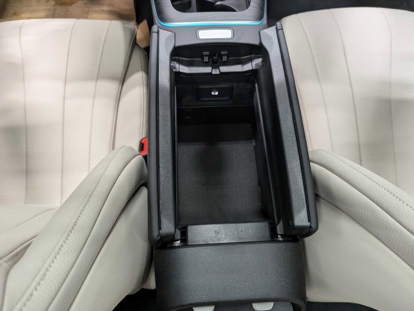 New 2026 Mercedes-Benz E 450 4MATIC Sedan image 19