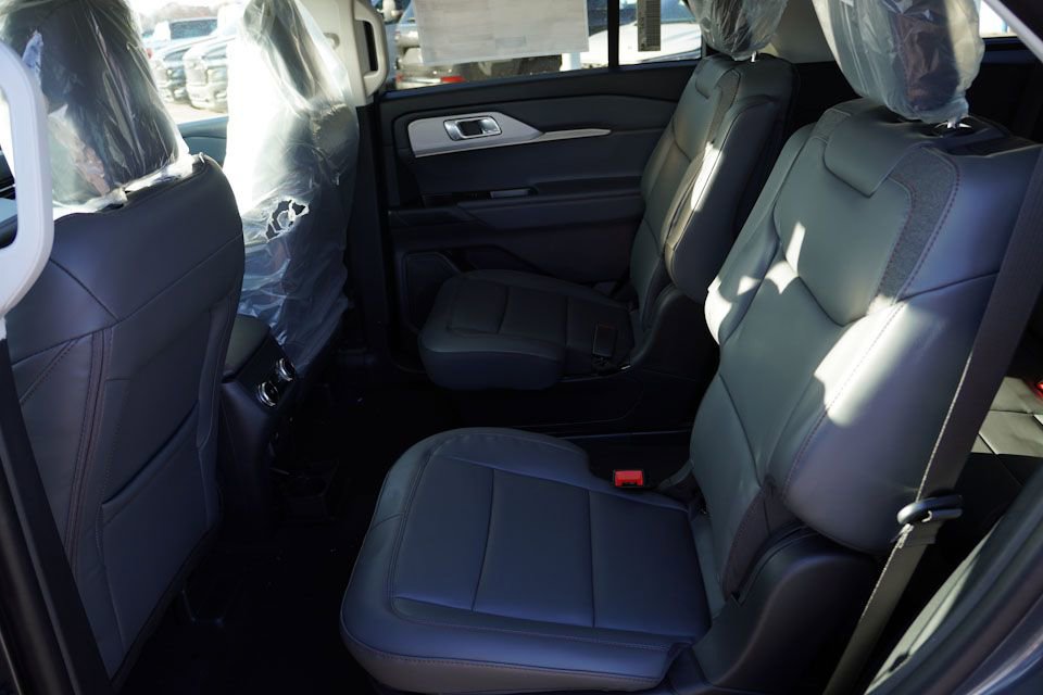 New 2026 Ford Explorer Active w/ Active Comfort Package image 11
