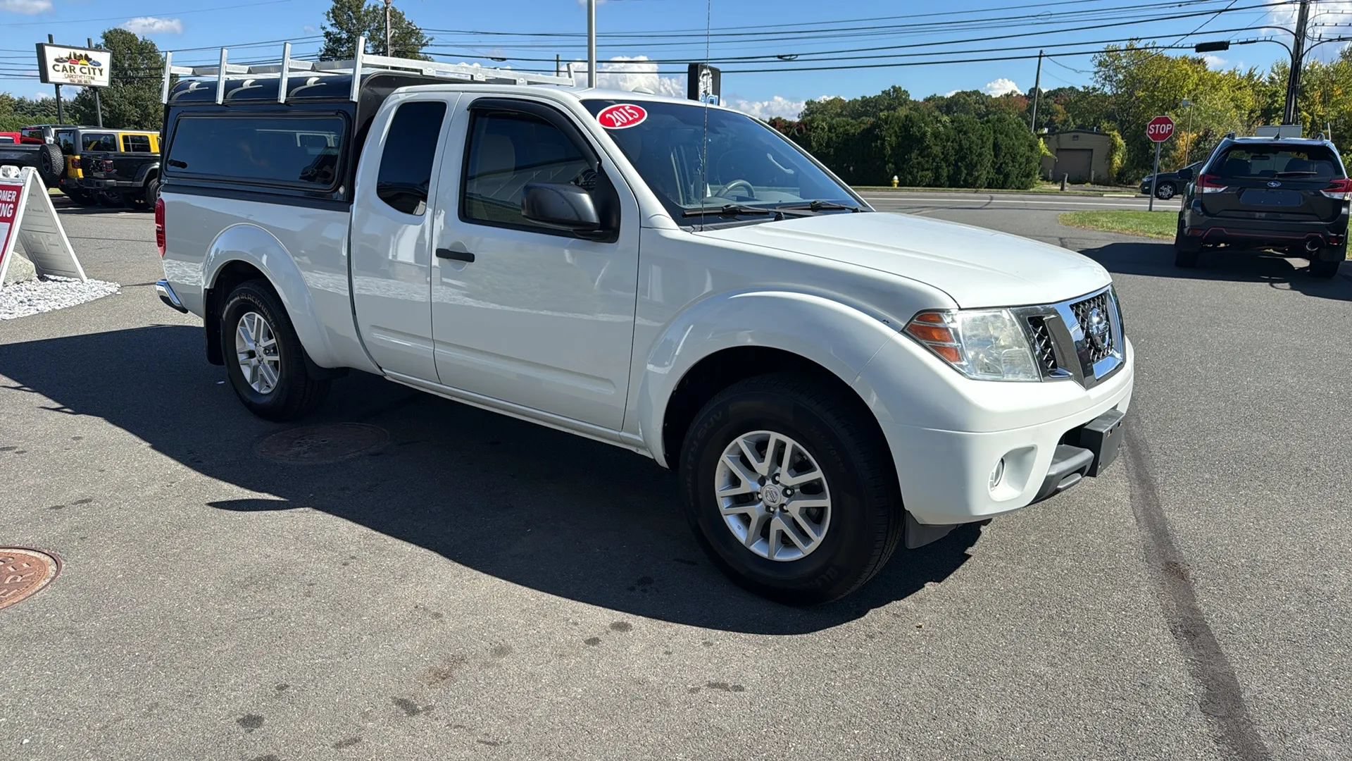 Used 2015 Nissan Frontier SV w/ SV Value Truck Package AWD/4WD image 12