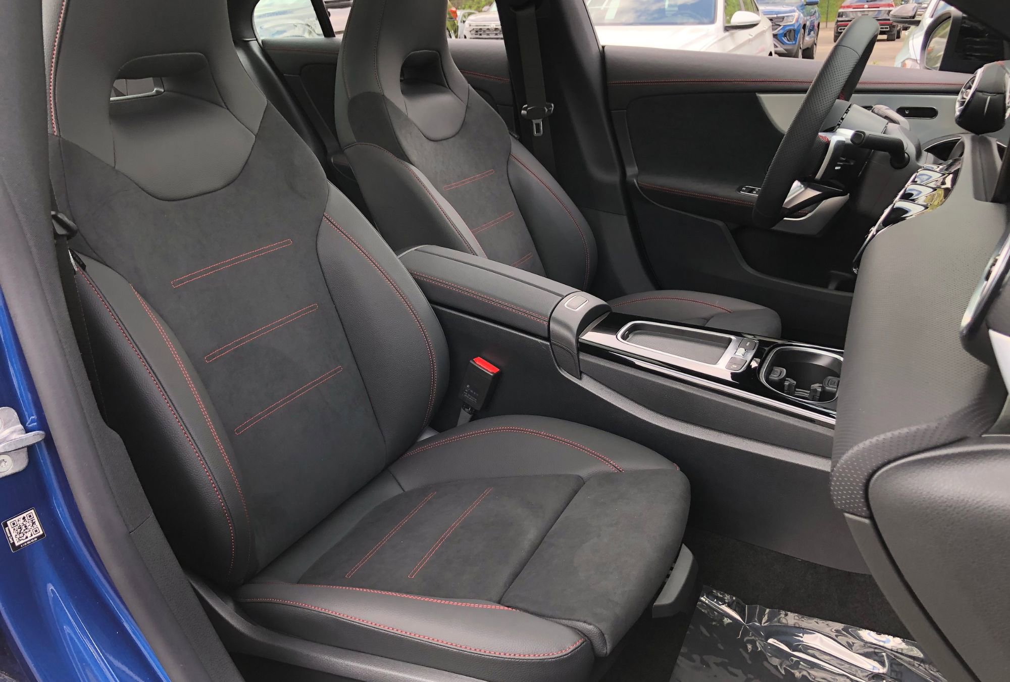 New 2025 Mercedes-Benz CLA 250 4MATIC image 32