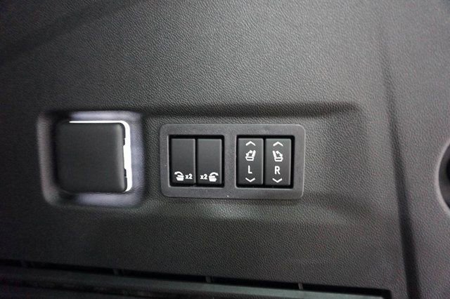 New 2026 Chevrolet Suburban Premier image 21