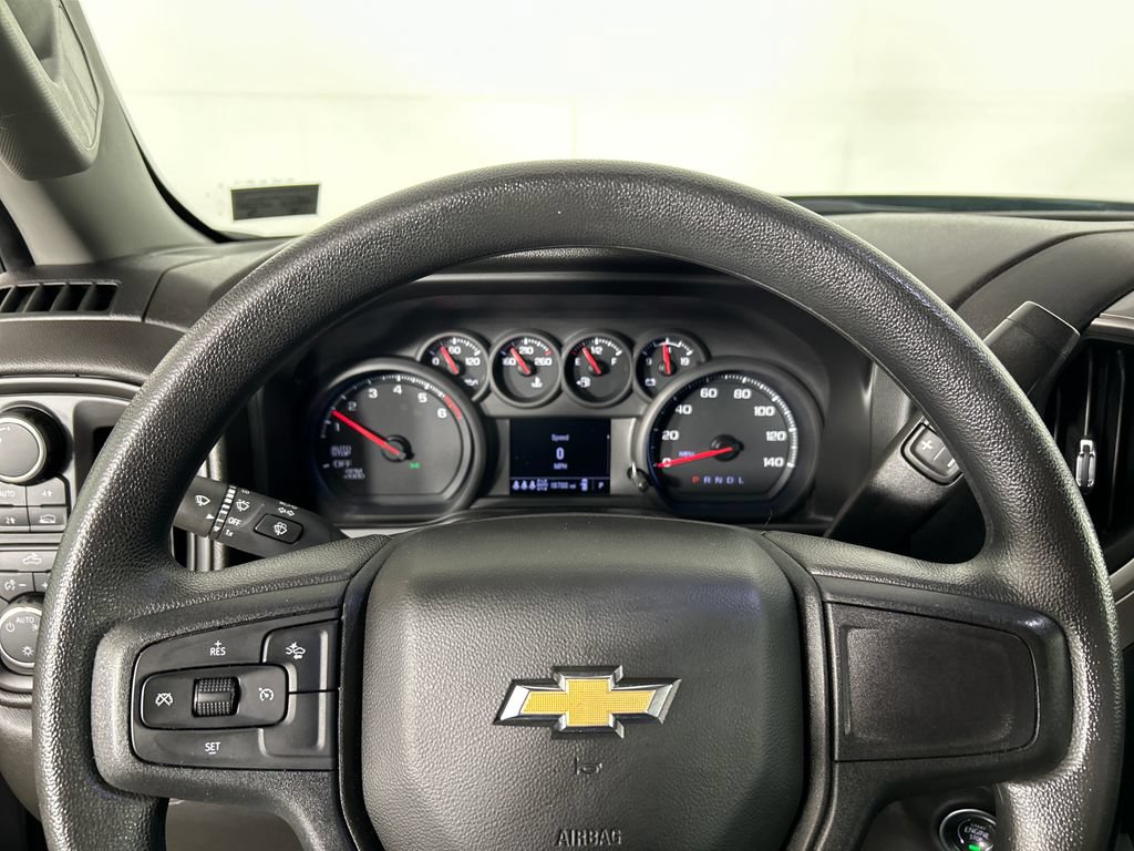 Used 2025 Chevrolet Silverado 1500 Custom w/ Turbomax Blackout Package AWD/4WD image 16