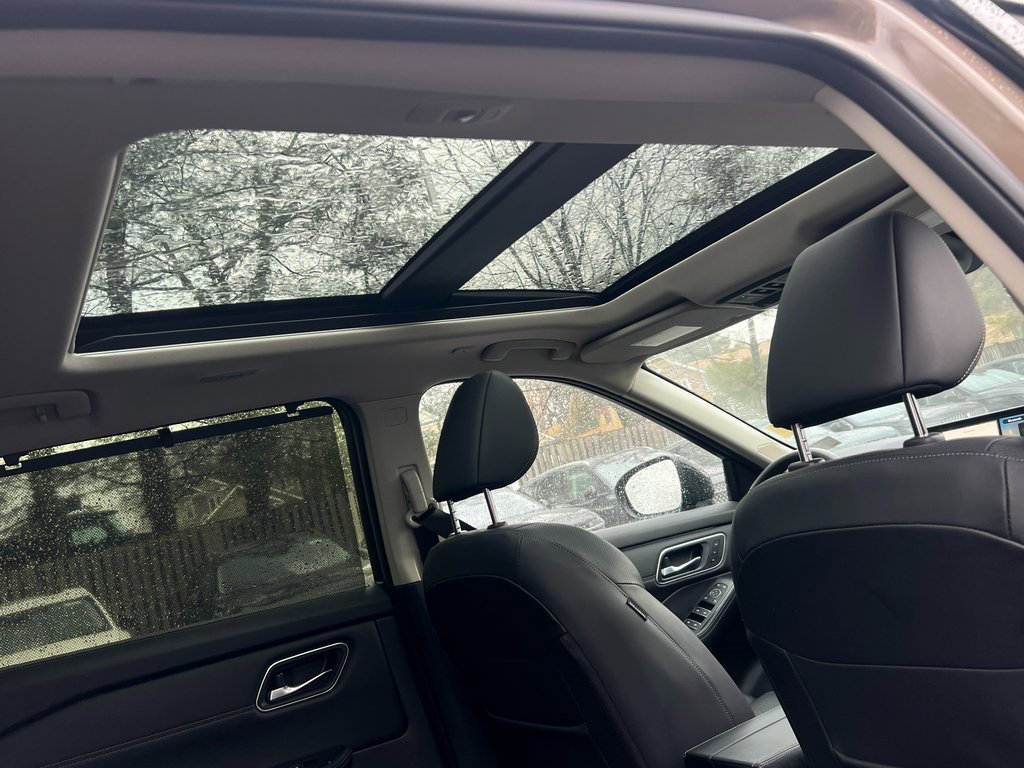 Used 2024 Nissan Rogue Platinum w/ Platinum Premium Package image 15