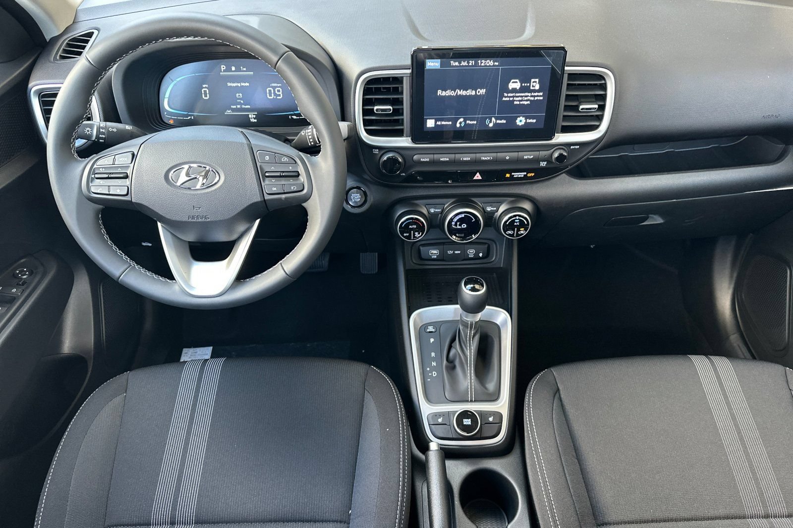New 2026 Hyundai Venue SEL FWD image 14