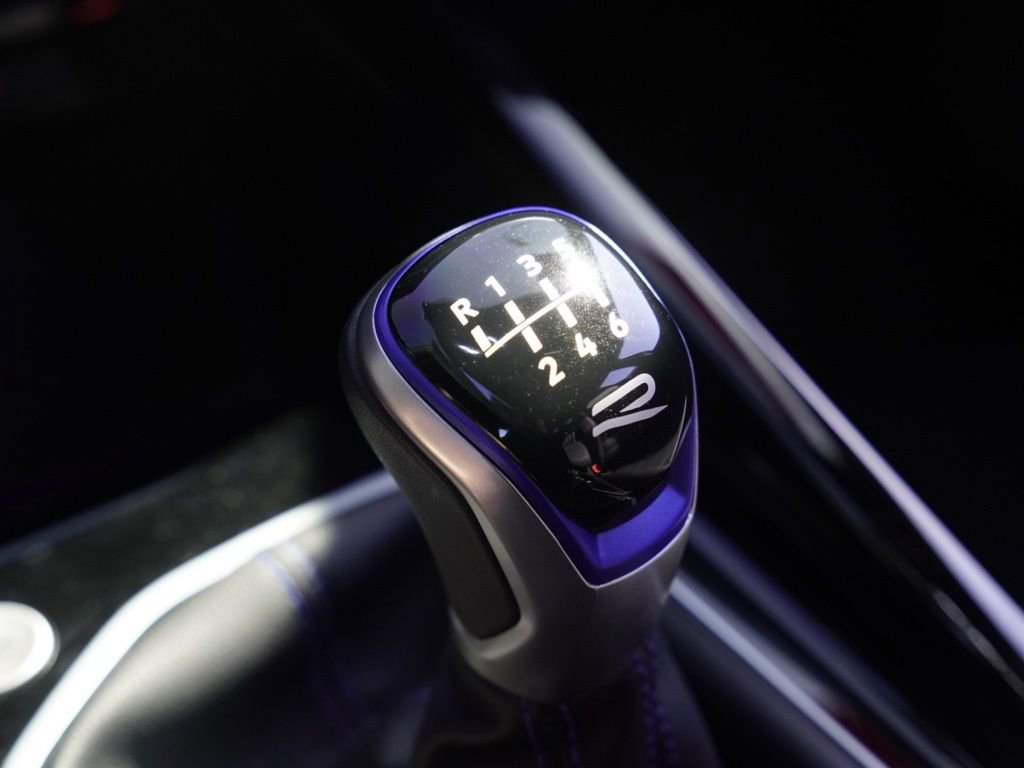 Used 2024 Volkswagen Golf R image 18