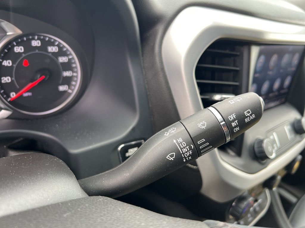 Used 2023 GMC Acadia SLT image 14