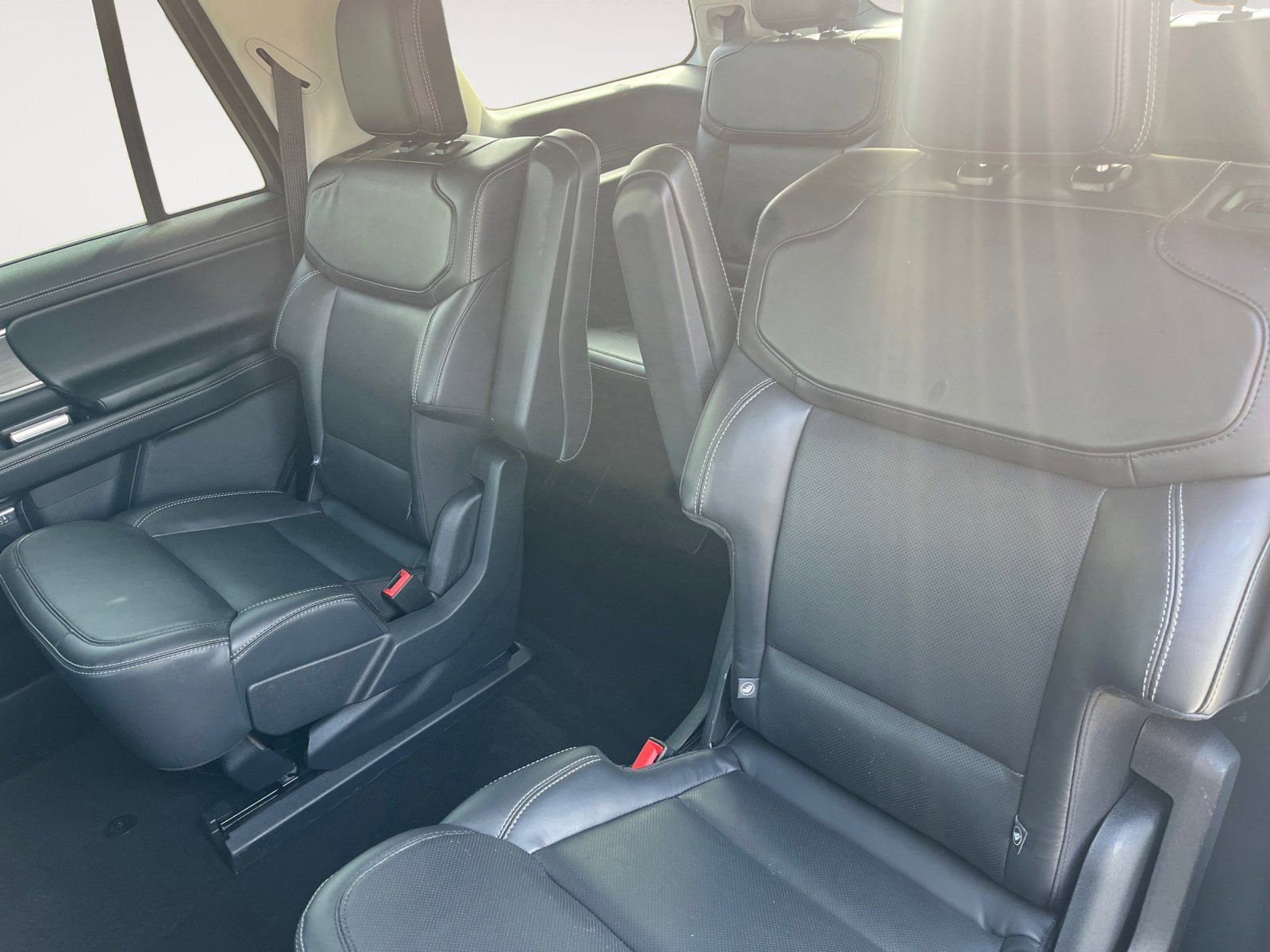 Used 2025 Ford Expedition Platinum w/ Driver's Package image 11