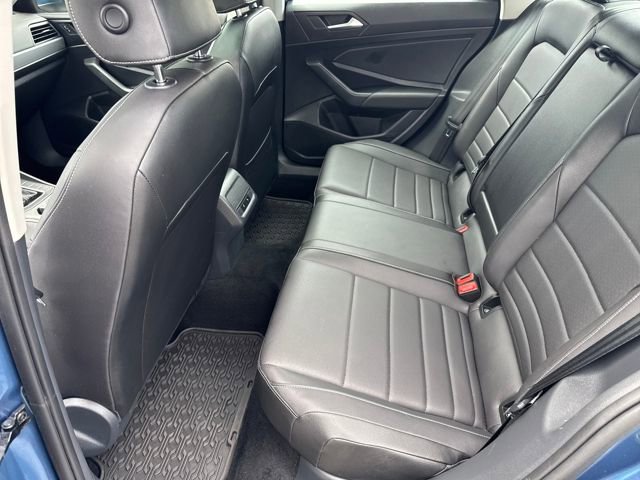 Certified 2021 Volkswagen Jetta SE w/ SE Cold Weather Package image 32