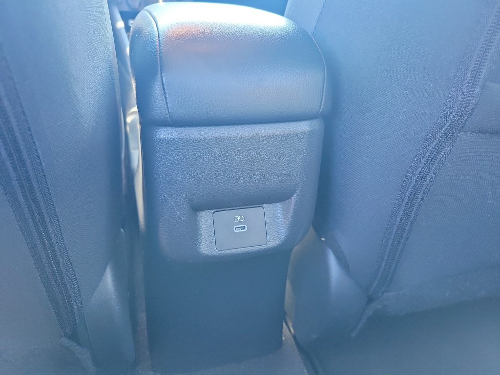 Used 2025 Nissan Versa SV w/ Trunk Package FWD image 11